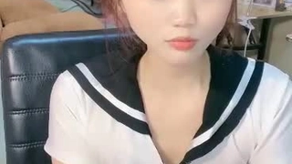 赛琳娜的黄金完整翻译版中文-直播 火辣身材的娜扎【沙滩上的贝壳酱】!